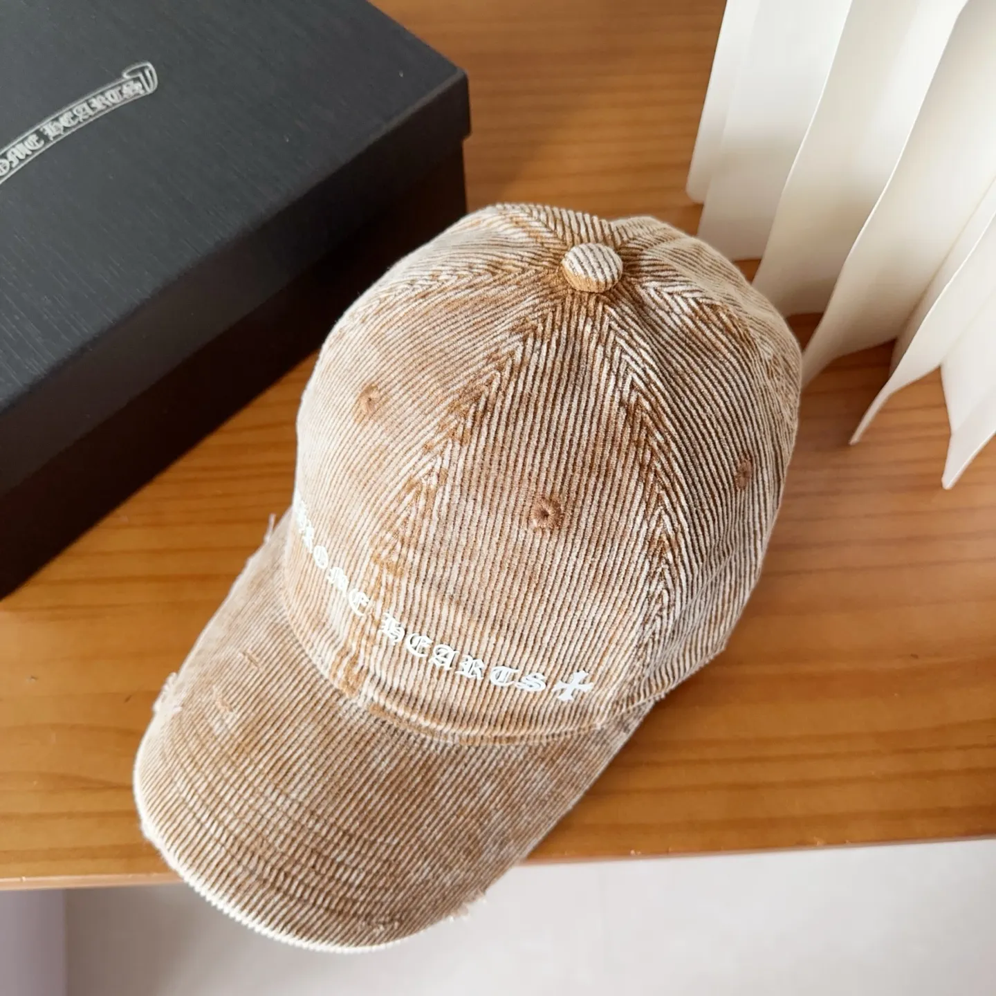 💰56 Chrome Hearts 💓Early autumn Korean style fashion retro distressed hole hat wear design versatile baseball cap peaked cap